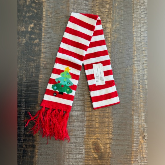 NWOT Christmas Light Up Scarf Red White Stripe Christmas Tree Multi Color Lights - Picture 3 of 4